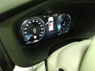 Volvo Xc60 2.0 B4 D Momentum Pro Auto