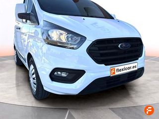 Ford Transit Custom Carrocería: SUV/Monovolumen Tipo de caja de cambio: Manual Cilindrada: 1995 cm³