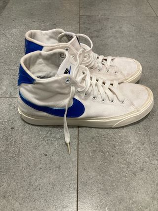 Zapatillas Nike Blancas y Azules