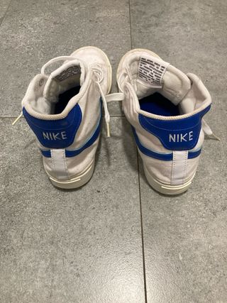 Zapatillas Nike Blancas y Azules