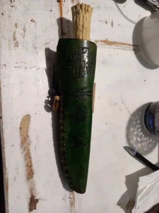 Cuchillo Bahco con funda de cuero