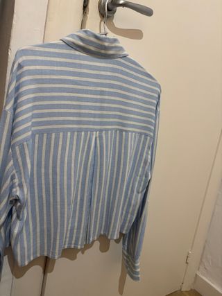 Camisa Rayas Azul y Blanco stradivarius