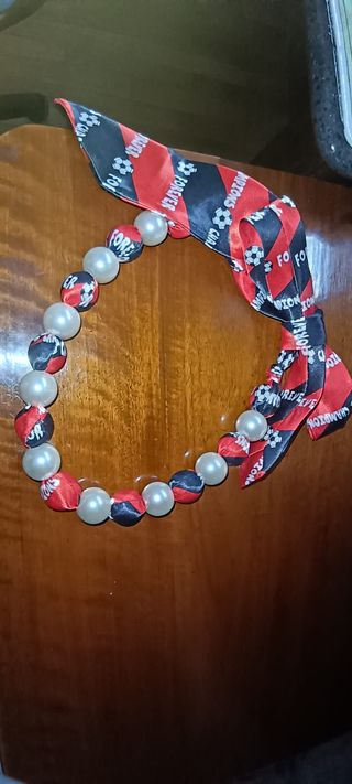 Collana Champion con palline e nastro