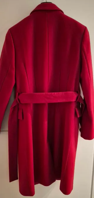 Abrigo Mango Rojo Talla M