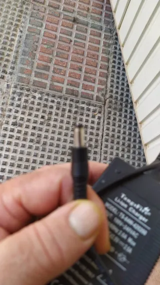 Cargador TangsFire Li-ion TS-84W-420200