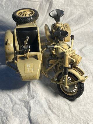 Moto BMW R75 WW2 con sidecar