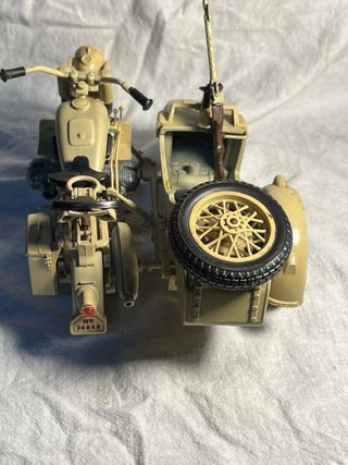 Moto BMW R75 WW2 con sidecar