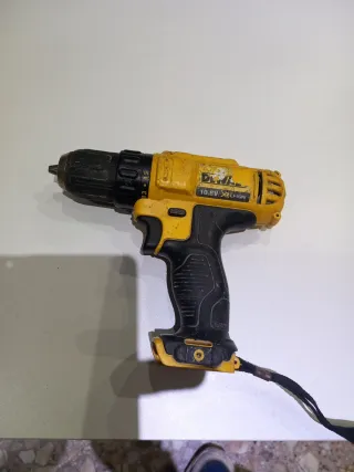 Taladro Dewalt DCD 710