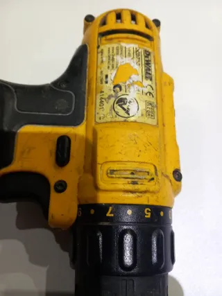 Taladro Dewalt DCD 710