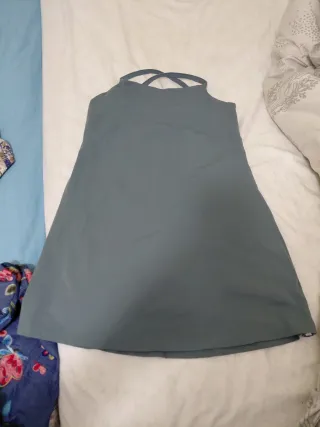 Pantalon vestido deportivas grises y turquesa