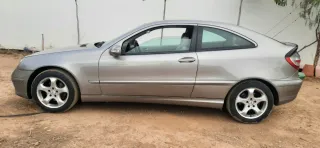 Mercedes-Benz Clase C 2003