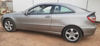 Mercedes-Benz Clase C 2003