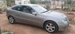 Mercedes-Benz Clase C 2003