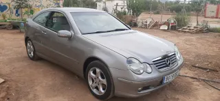 Mercedes-Benz Clase C 2003