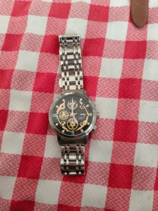 Reloj WISHDOIT Plateado Detalles Dorado y Azul