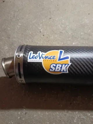 Escape Leovince SBK Honda CBR 600RR