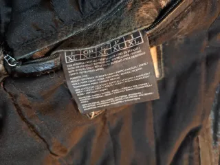 Chaqueta de piel Oakwood bomber negra