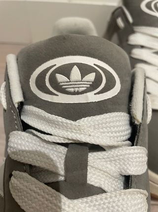 Zapatillas Adidas Campus Grises y Blancas