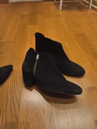 Botines serraje negros con cremallera