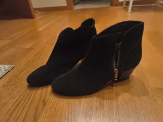 Botines serraje negros con cremallera