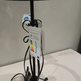 Lampada da tavolo in ferro nero