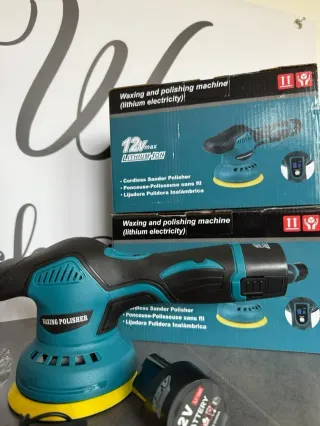 Lucidatrice Levigatrice 12V con 2 Batterie Nuova