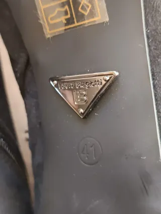 Tronchetto camoscio nero Laura Biagiotti