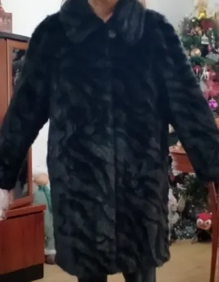 Abrigo de pelo negro Gumm talla 46