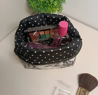 Neceser estampado toile blanco y negro.