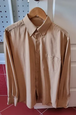 Camisa beige/dorada