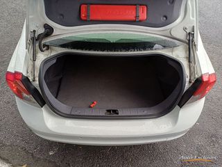 VOLVO S40 2.0F MOMENTUM 145 CV