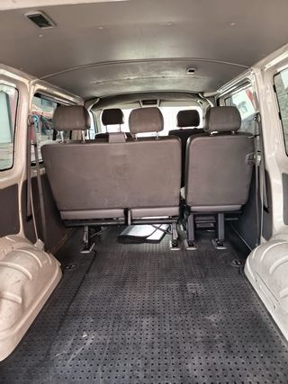 Volkswagen Transporter T5 2004
