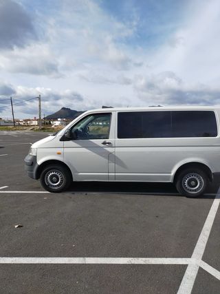 Volkswagen Transporter T5 2004