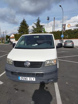 Volkswagen Transporter T5 2004