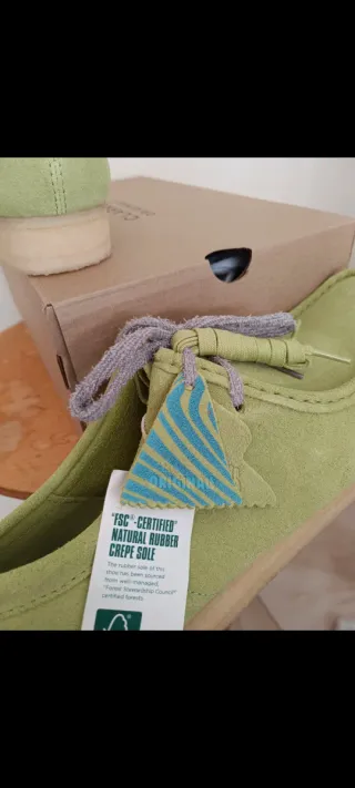 Clarks Wallabee Pale Lime Suede