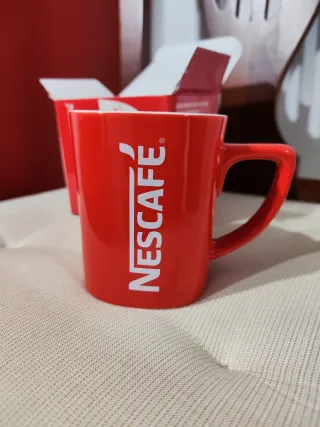 Taza Nescafé Roja Original