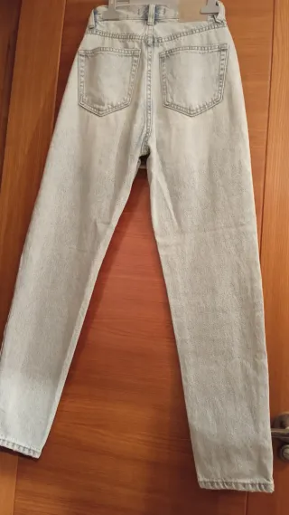Pantalón vaquero Pull&Bear azul claro Talla eur 32