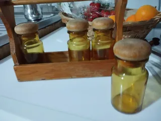 Porta Spezie in Legno e Vetro Ambrato