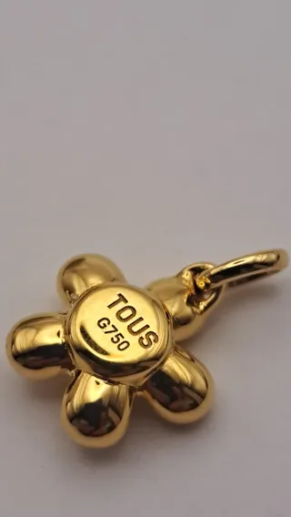 Colgante Flor Oro 18k con Perla Tous