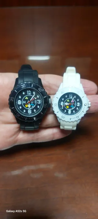 Pareja de relojes Maui & Sons