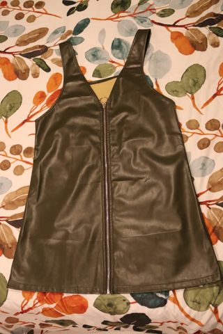 Peto efecto cuero Shein talla M