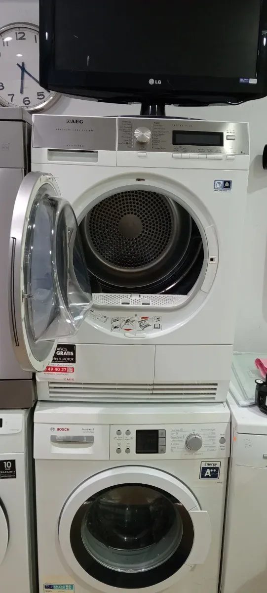 Secadora AEG 8kg A+++ Condensación SEMI NUEVA