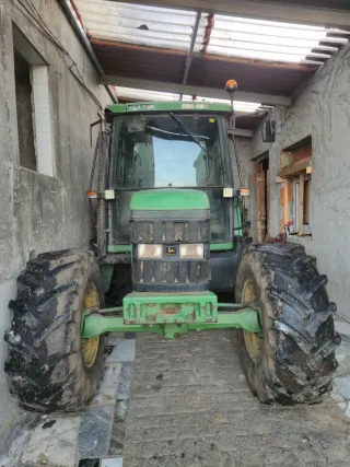Tractor John Deere 6400