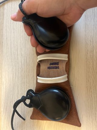 castañuelas de niña