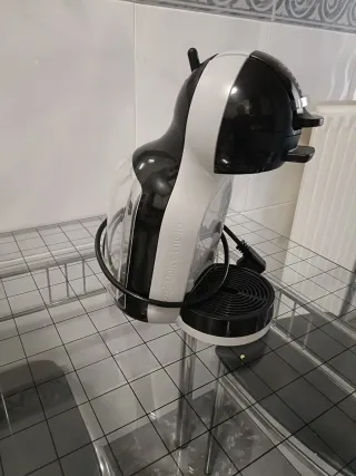 Cafetera Dolce Gusto Negra