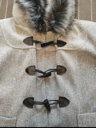 Abrigo gris talla XXL con capucha