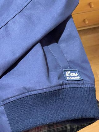 Cazadora Chaqueta Deus Ex Machina Azul Roja