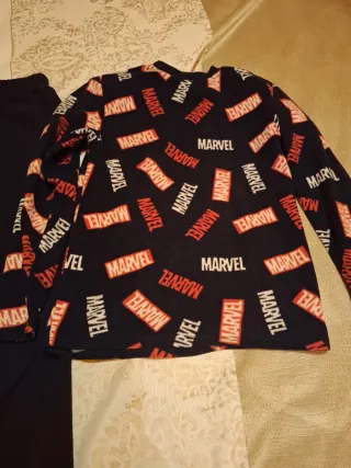 Pijama niño Marvel negro y rojo