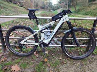 Bicicleta eléctrica montaña e-bike