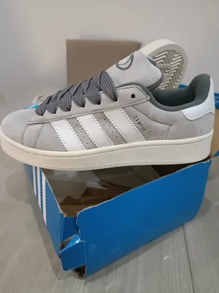 Adidos Hacoo Camp Zapatillas Grises Blancas